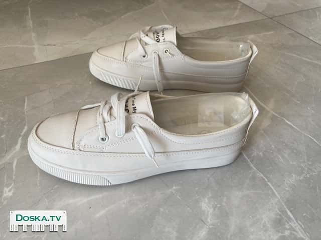 Кроссовки женские, цвет кремовый, размер 39,