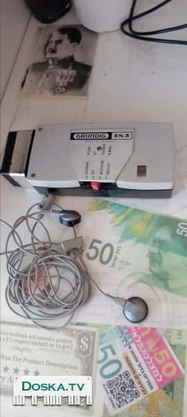 Диктофон 60х с наушниками.