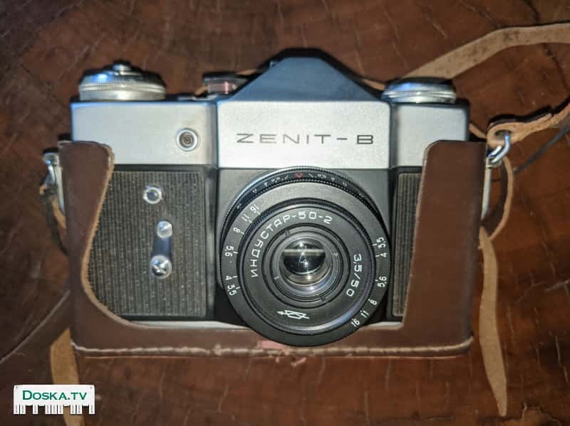 Для любителей антиквариата. Фотоаппарат ZENIT - B. 1972 г. рождения.