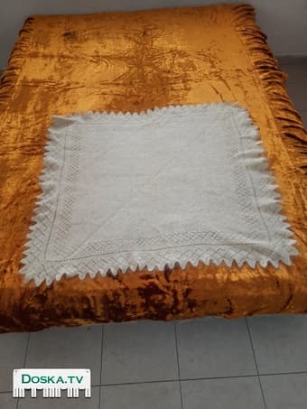 Платок из козьего натурального пуха.Платок размер 93 х 82 см.