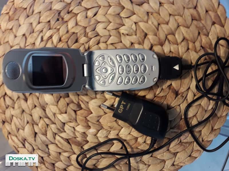 Мобильный телефон Motorola В отличном состоянии