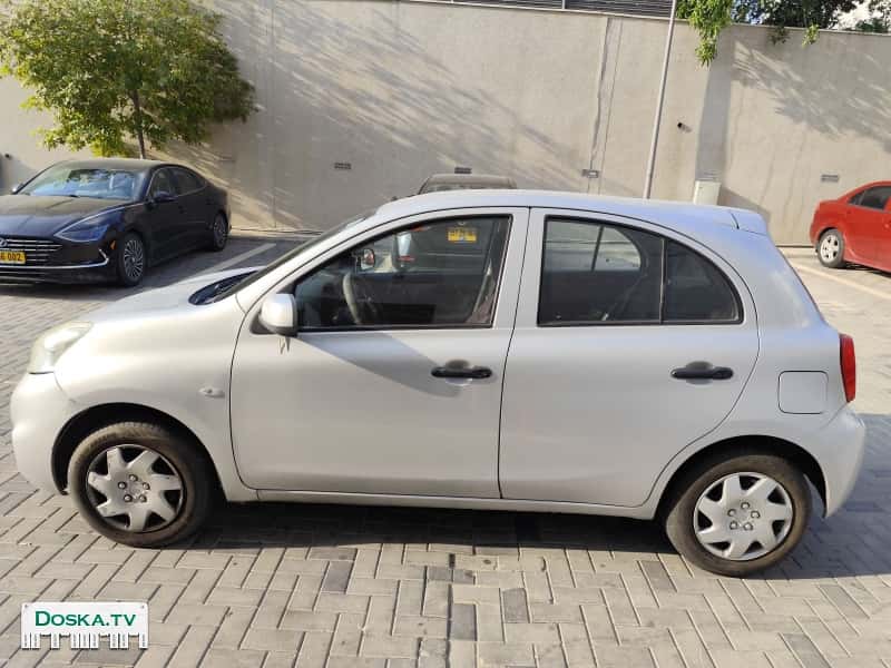 ניסאן מיקרה 2017 במצב מצויין חיסכונית מאוד משופרת במערכת מולטימדיה