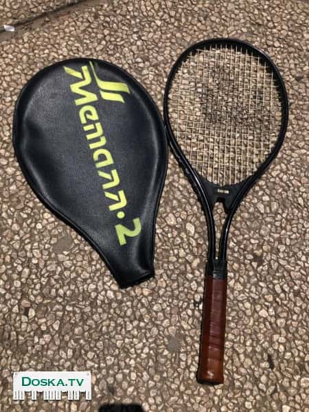 Теннисная ракетка (для большого тенниса), с чехлом. Преднозначена для игры