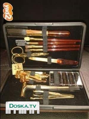 Новый позолоченный маникюрный набор. 150 шек.