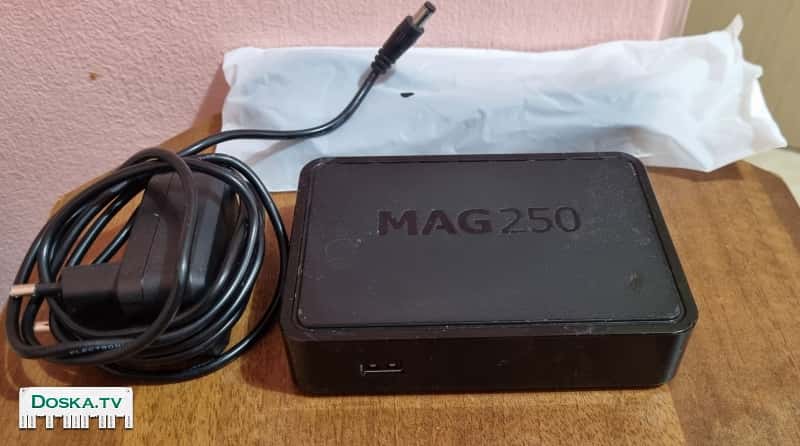 Телевизионная приставка МАГ 250 с пультом