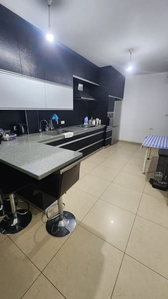 Риэлтор Аренда квартира 4 комнаты центр