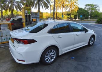 Toyota corolla 2023 1 рука 50000км