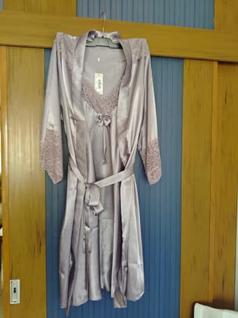 Новый лиловый комплект ночная рубашка и пеньюар XL