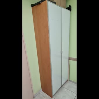 Офисный шкаф с распашными дверями
