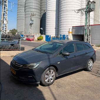 Opel Astra 2017 4 рука 224000км