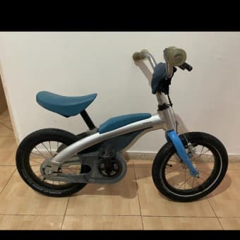 Беговел-велосипед BMW Kidsbike 2 в 1