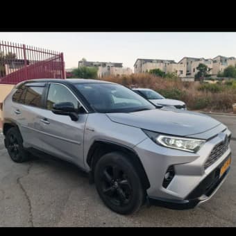 Toyota RAV4 2020 0 рука 157000км